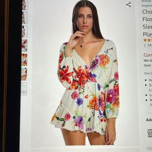 Chloe’s women’s floral print long sleeve romper